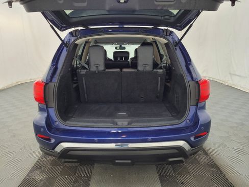 Used 2019 Nissan Pathfinder SV image 29