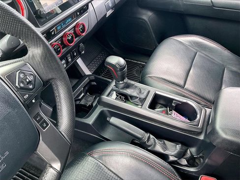 Used 2018 Toyota Tacoma TRD Pro image 19