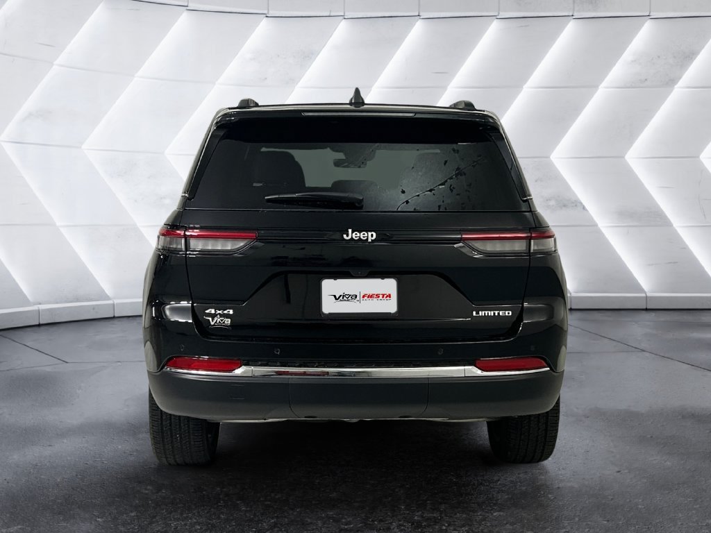 Used 2025 Jeep Grand Cherokee Limited AWD/4WD image 5
