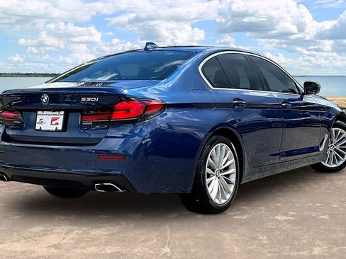 Used 2021 BMW 530i w/ Premium Package RWD image 4