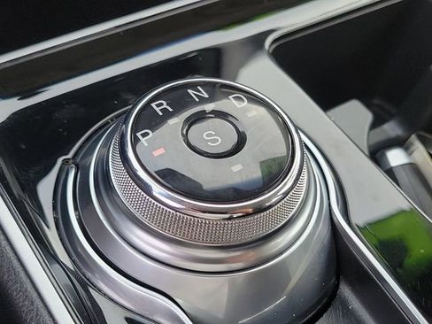 Certified 2020 Ford Edge SEL image 16