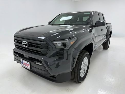 New 2026 Toyota Tacoma SR5 image 4