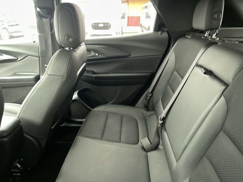 Used 2023 Chevrolet TrailBlazer RS w/ Convenience Package FWD image 4