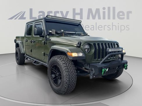 Used 2023 Jeep Gladiator Sport AWD/4WD image 7