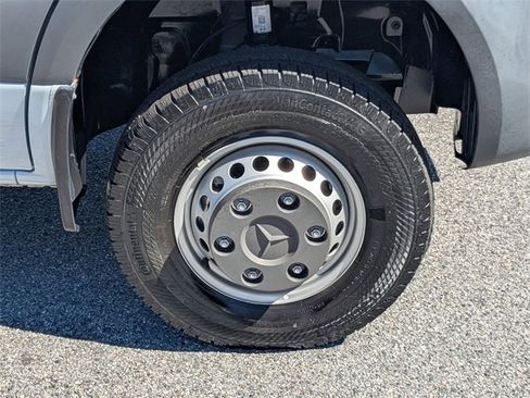 Used 2024 Mercedes-Benz Sprinter 144 Cargo image 12