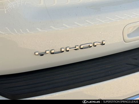 Used 2021 GMC Yukon Denali w/ Denali Ultimate Package image 11