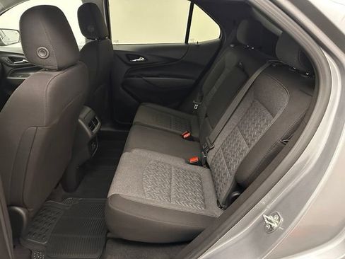 Used 2024 Chevrolet Equinox LT FWD image 18