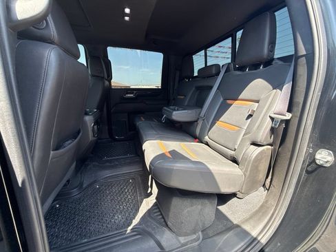 Used 2024 GMC Sierra 2500 AT4 w/ AT4 Premium Plus Package AWD/4WD image 23