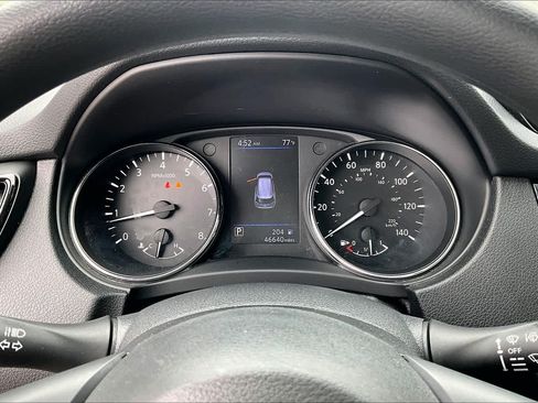 Certified 2020 Nissan Rogue S FWD image 25