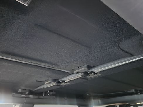Used 2024 Ford Bronco Black Diamond AWD/4WD image 18