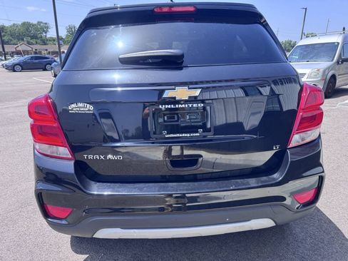 Used 2019 Chevrolet Trax LT w/ LT Convenience Package AWD/4WD image 7