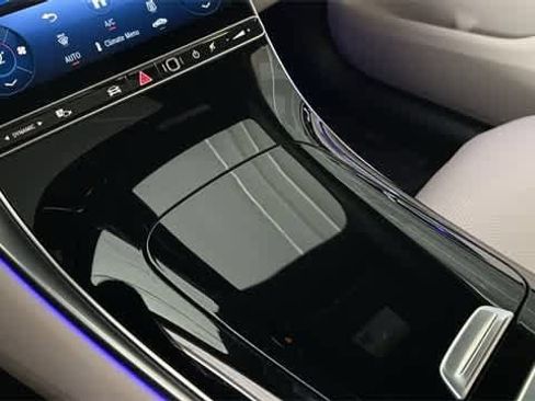 Certified 2025 Mercedes-Benz GLC 300 4MATIC image 92