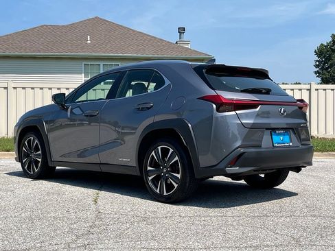 Used 2019 Lexus UX 250h w/ Premium Package AWD/4WD image 5