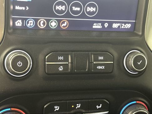 Used 2019 Chevrolet Silverado 1500 LT w/ All-Star Edition image 18