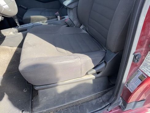 Used 2011 Nissan Frontier S w/ S Preferred Pkg image 32