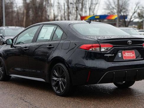 Used 2023 Toyota Corolla SE FWD image 4
