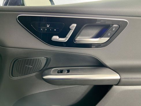 Certified 2026 Mercedes-Benz GLC 300 4MATIC image 32