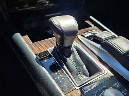 Used 2015 Lexus LS 460 L w/ Ultra Luxury Package AWD/4WD image 14
