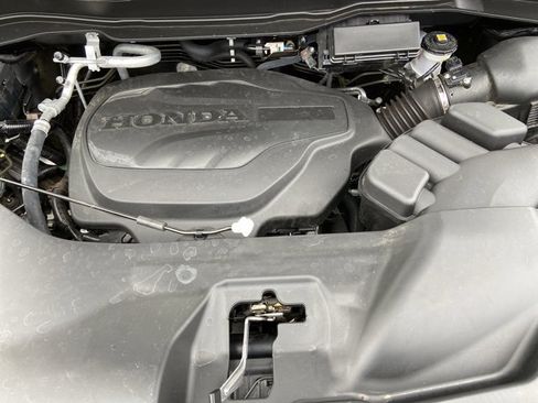 Used 2025 Honda Passport Black Edition image 27