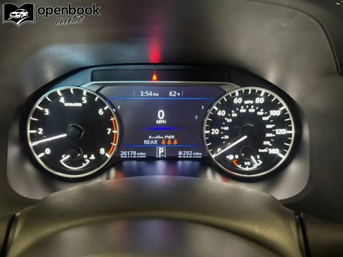 Used 2025 Nissan Altima 2.5 SV FWD image 11