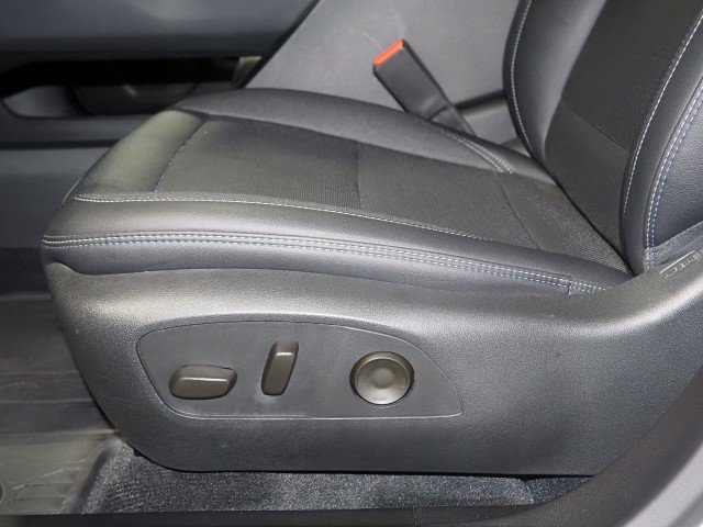 Used 2024 Chevrolet Equinox EV FWD LT w/ 2LT w/ LPO, Blackout Package image 63
