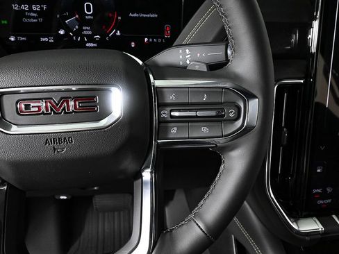 New 2026 GMC Yukon Elevation image 11