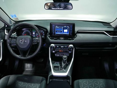 Used 2021 Toyota RAV4 XLE image 21