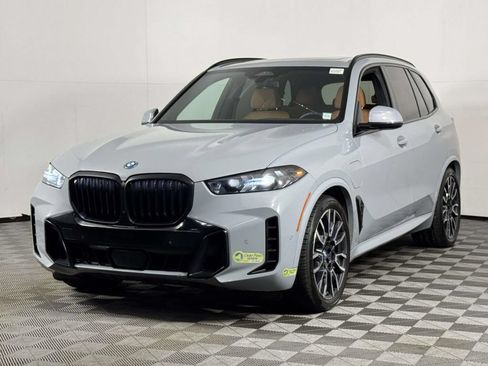 Used 2024 BMW X5 xDrive50e w/ M Sport Package AWD/4WD image 7