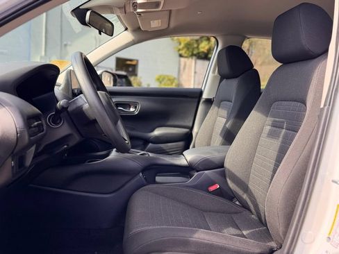 Used 2024 Honda HR-V LX image 16