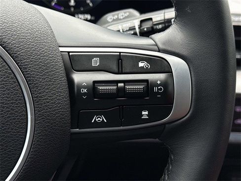 Used 2024 Kia Sportage SX image 24