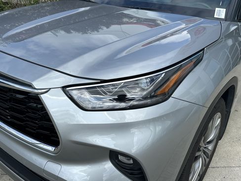 Used 2021 Toyota Highlander Platinum AWD/4WD image 11