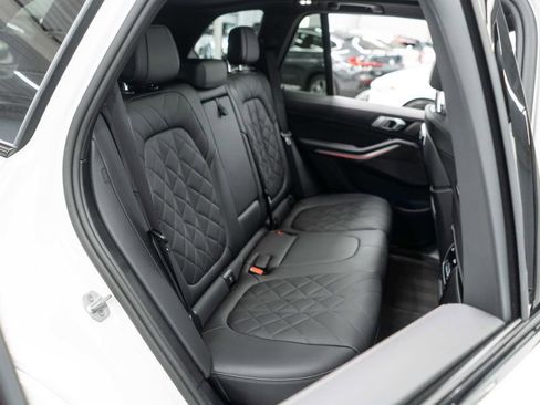 Used 2025 BMW X5 xDrive40i image 15
