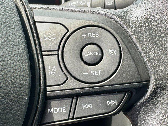 Certified 2025 Toyota RAV4 XLE AWD/4WD image 18