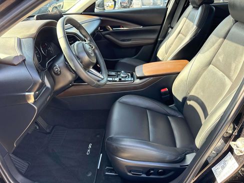 Certified 2025 MAZDA CX-30 AWD 2.5 S w/ Premium Package image 23