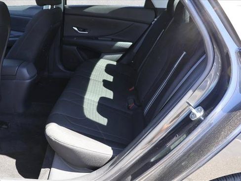 Certified 2021 Hyundai Elantra SEL FWD image 21
