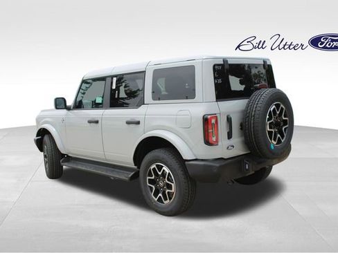 New 2026 Ford Bronco Outer Banks AWD/4WD image 4