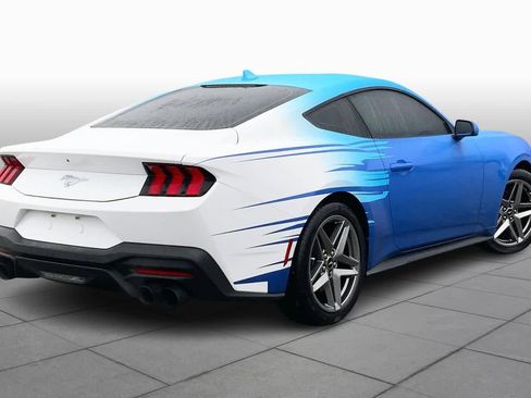 Used 2024 Ford Mustang Coupe image 11