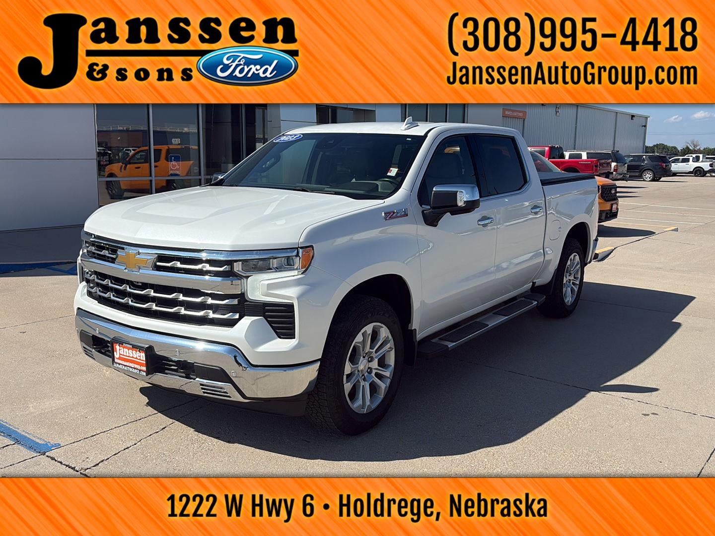 Used 2023 Chevrolet Silverado 1500 LTZ AWD/4WD image 2