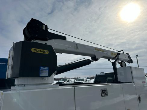 Used 2024 Ford F550 4x4 SuperCab Super Duty image 15