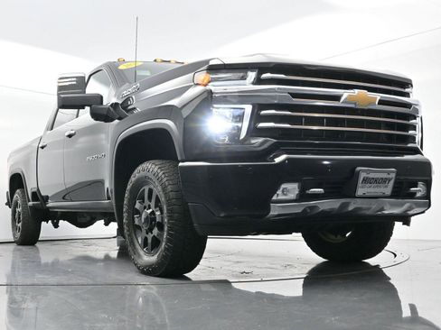 Used 2021 Chevrolet Silverado 2500 High Country w/ Technology Package image 46