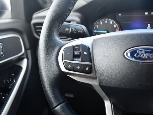 Used 2023 Ford Explorer XLT w/ Class IV Trailer Tow Package image 34