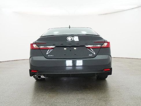 New 2026 Toyota Camry SE FWD image 21