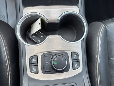 Used 2019 GMC Terrain Denali image 22