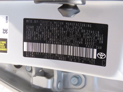Used 2024 Toyota Corolla LE FWD image 28