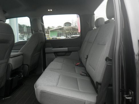 Used 2025 Ford F150 XLT w/ Equipment Group 301A Standard image 17