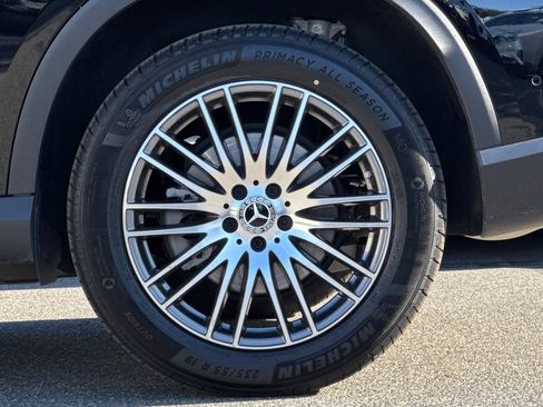 Certified 2025 Mercedes-Benz GLC 300 image 32