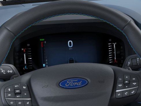 Used 2026 Ford Maverick Lobo AWD/4WD image 13