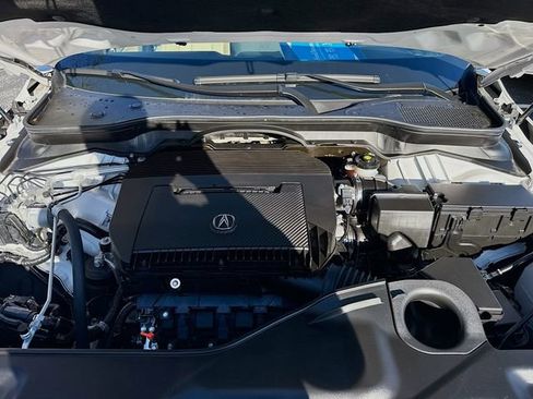 Certified 2025 Acura MDX SH-AWD image 33