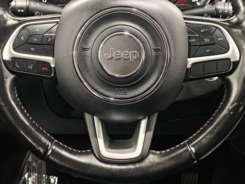 Used 2019 Jeep Compass Latitude AWD/4WD image 5