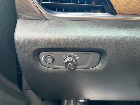 Used 2023 Chevrolet Traverse Premier w/ LPO, Floor Liner Package FWD image 20